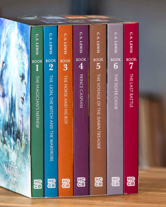 Chronicles of Narnia - 7 Books in a slipcase