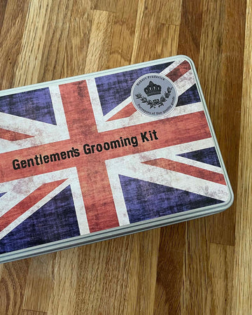 Grooming Kit In Union Jack Tin